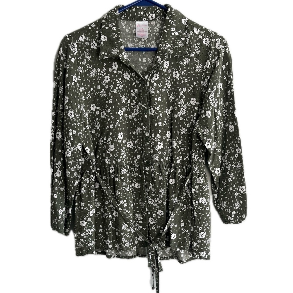 No Boundaries Women Button Down Long Sleeve Floral Shirt Olive Green Size Large